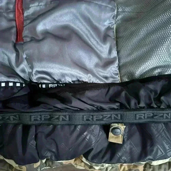 🇨🇦✅Youth | RPZN Snowboarding  Jacket - Picture 9 of 15